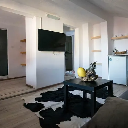 Cherry Garden Apartment *