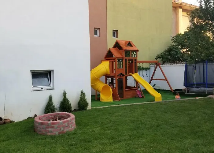 Cherry Garden 아파트